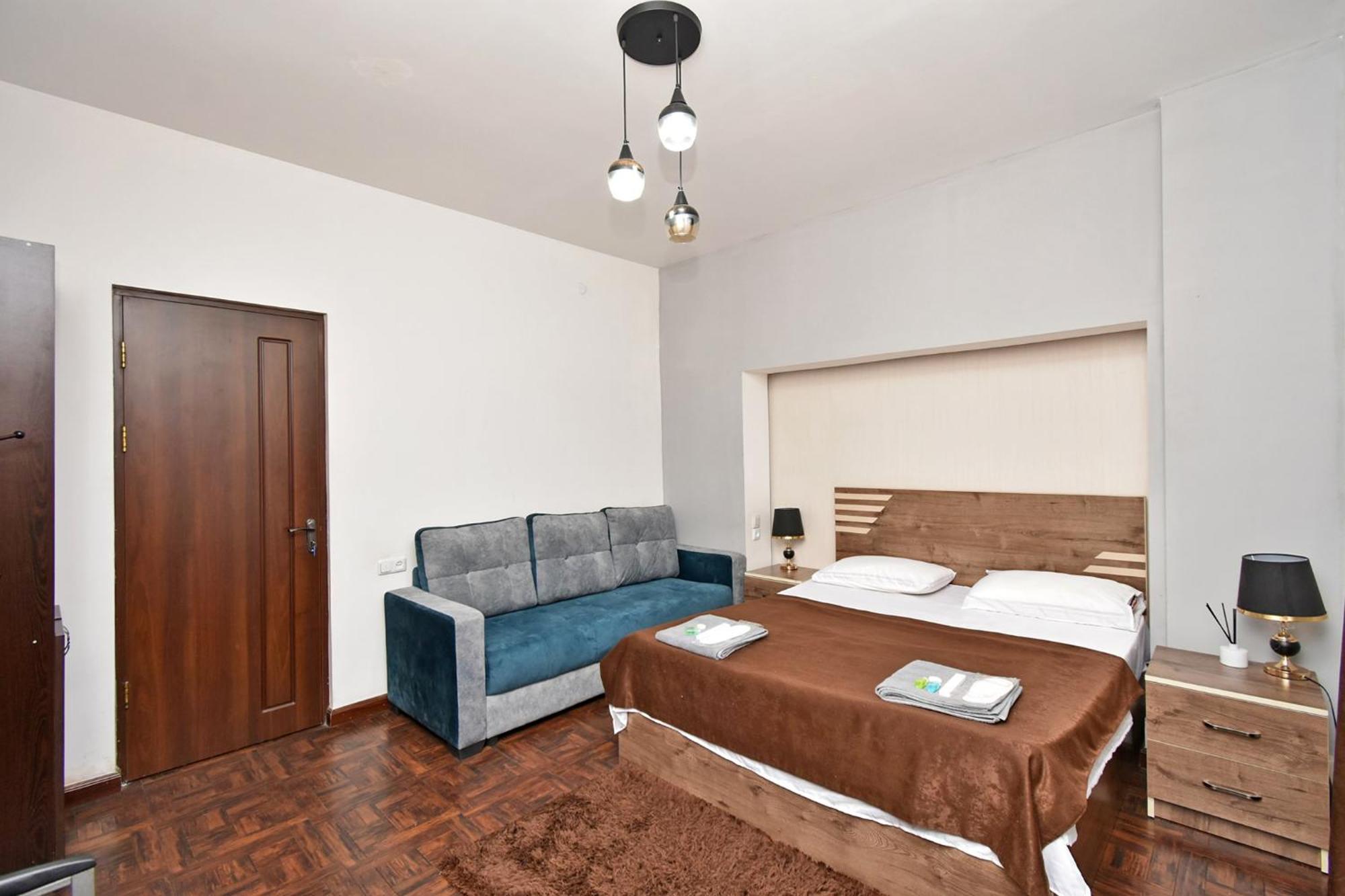 Hotel Aaa Erywań Zewnętrze zdjęcie