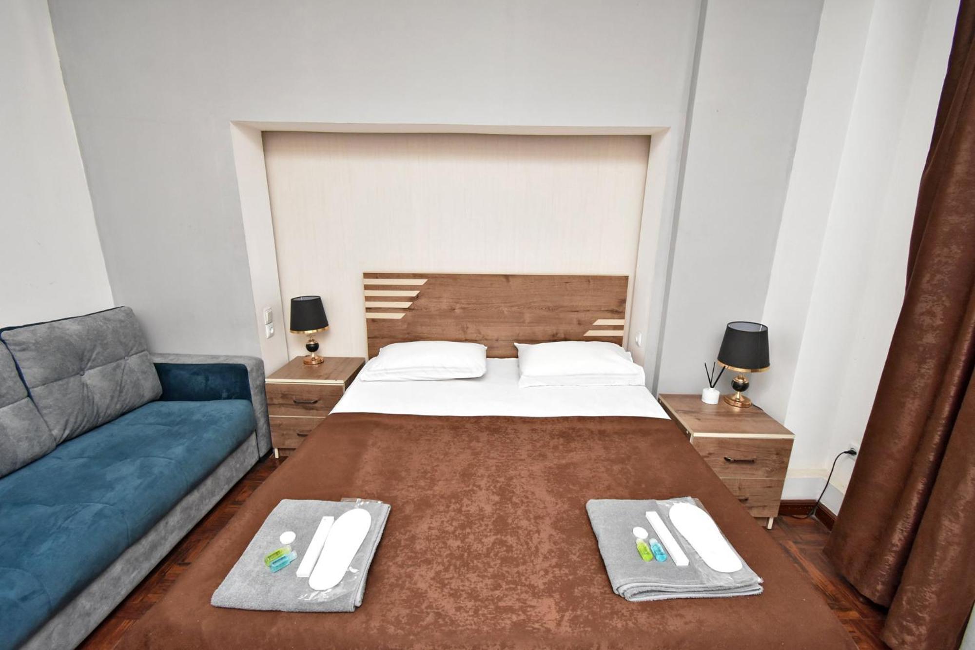 Hotel Aaa Erywań Zewnętrze zdjęcie